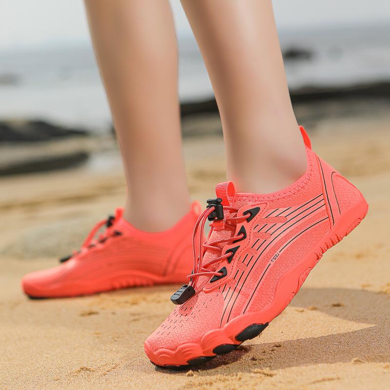 New-style river-trekking shoes: comfortable, breathable sandals for couples, outdoor sports, wading, hiking and mountaineering – five-finger shoes.