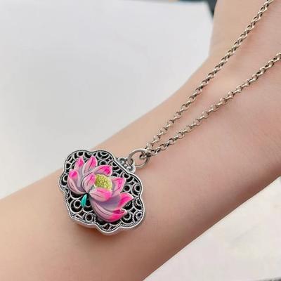 JMXD-Guochao Náhrdelník Srdcová sutra Lotosu Dámský Malovaný Lang Lotos Ruyi Zámek Přívěsek Retro Řetízek na klíční kost Narozeninový dárek