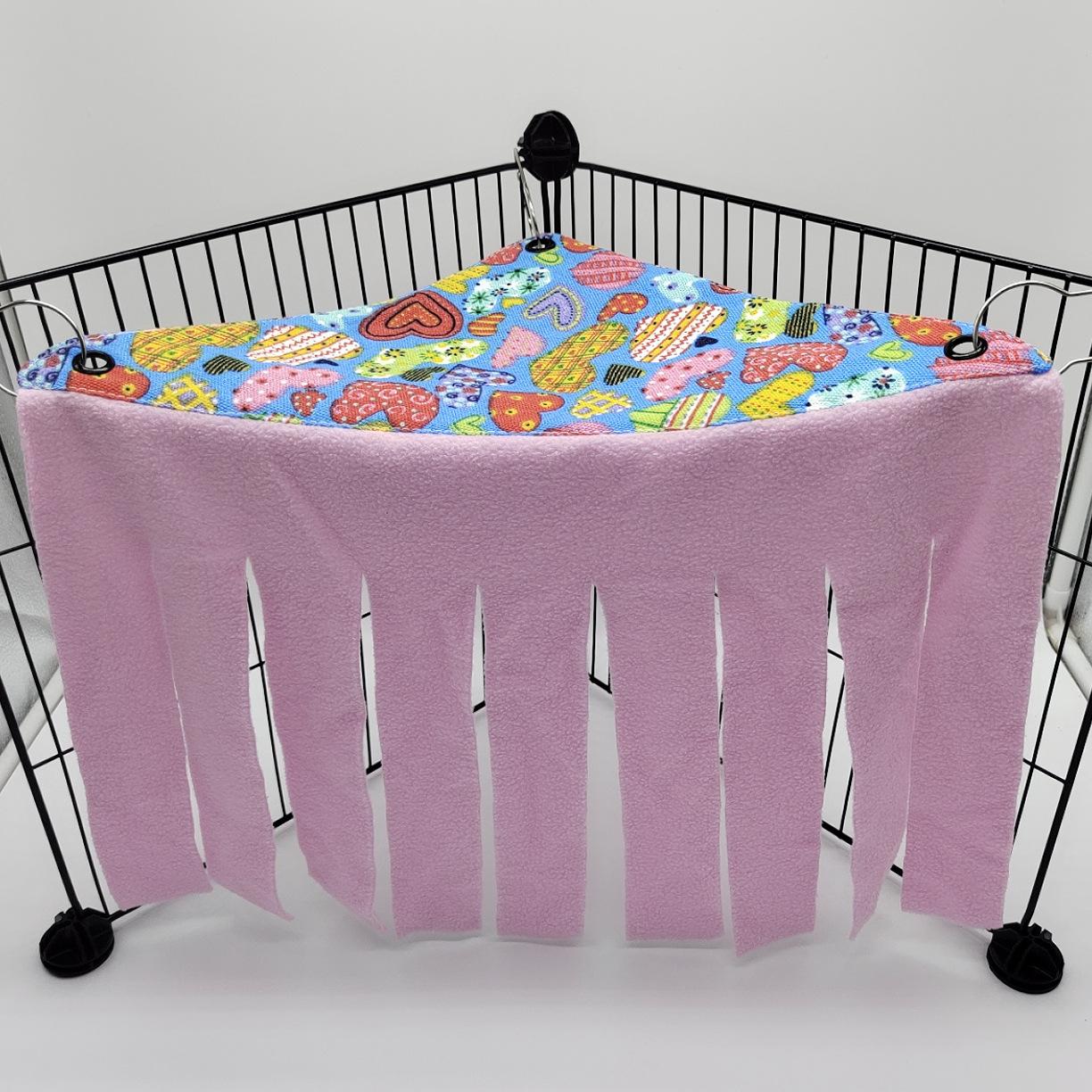 

Cozy Tassel Pet Tent Hideaway - Hammock Bed for Guinea Pigs Hamsters & Small Animals with Soft Curtain Design розовый