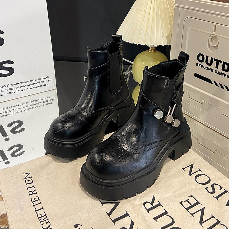 

Европейская осень-зима 2025 новые удобные женские челси на высокой подошве в британском стиле, ботинки Мартина с большим носком на толстой подошве 40 чёрный