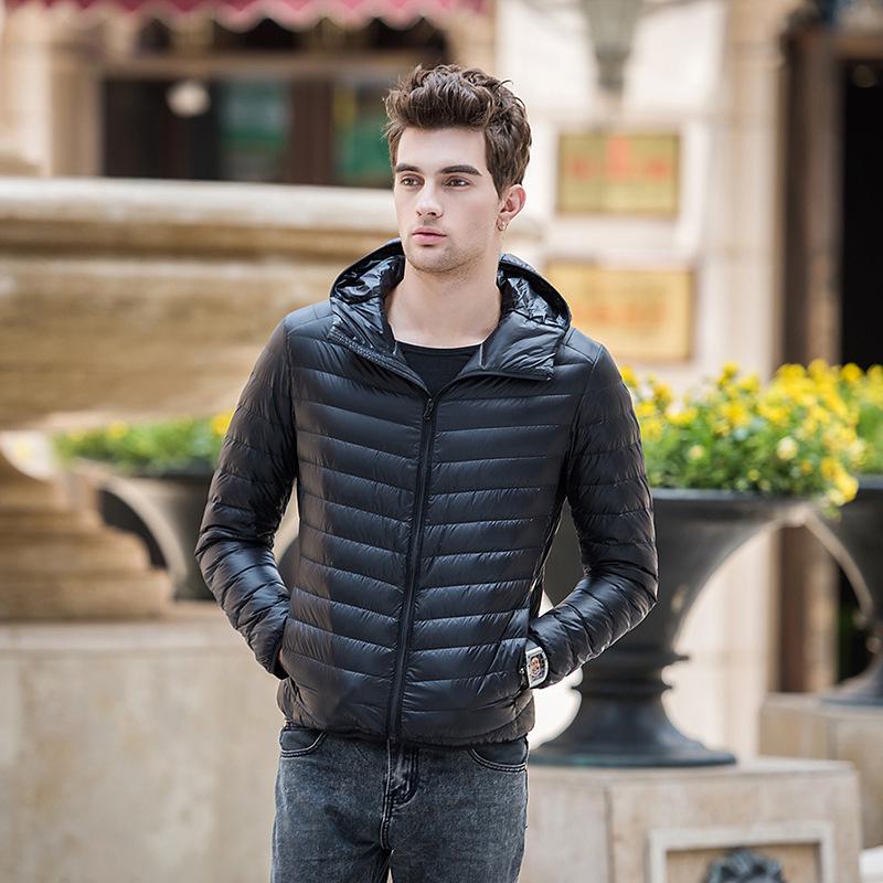 

Мужская легкая пуховая куртка с капюшоном в корейском стиле, больших размеров, короткой длины XXL чёрный