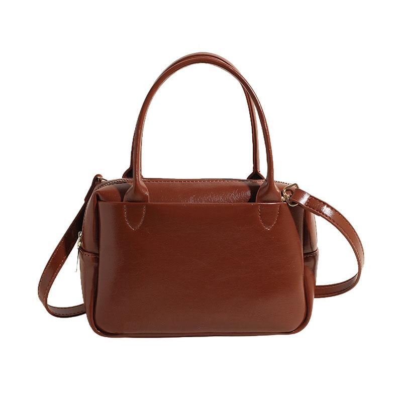 Women's Red Handbags Retro Simple Commuter Small Square Bag New Fashionable Versatile Solid Color Shoulder Crossbody Bags