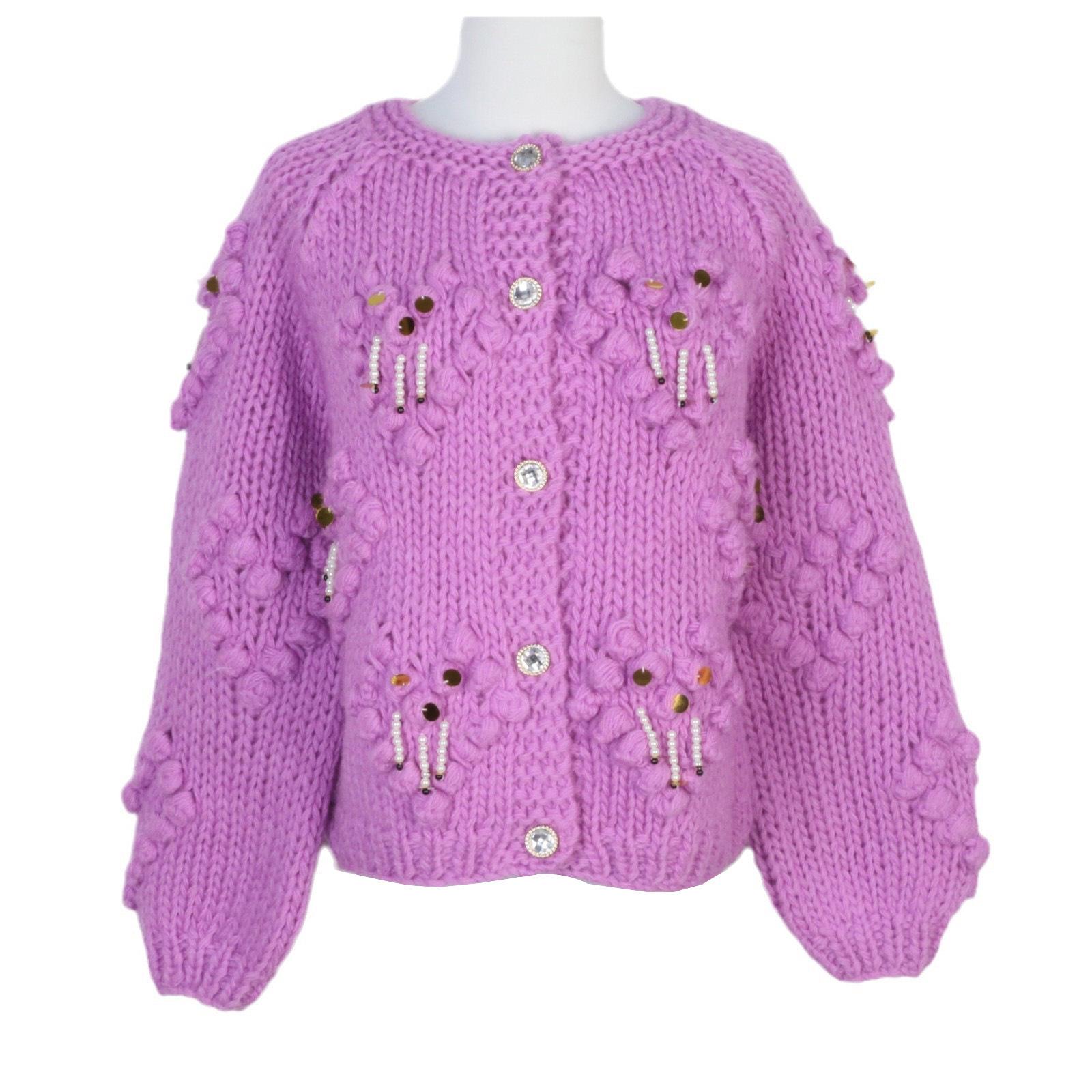 

Женский кардиган фиолетового цвета с круглым вырезом, украшенный бусинами, ручной вязки крючком, в стиле с помпонами, для осени и зимы. S