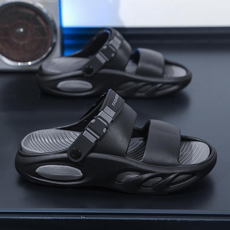 Fashion Men's Sandals New Summer Outdoor Breathable Soft Sole Non Slip Sandals Lightweight Comfortable Fashion Height Increase Slippers