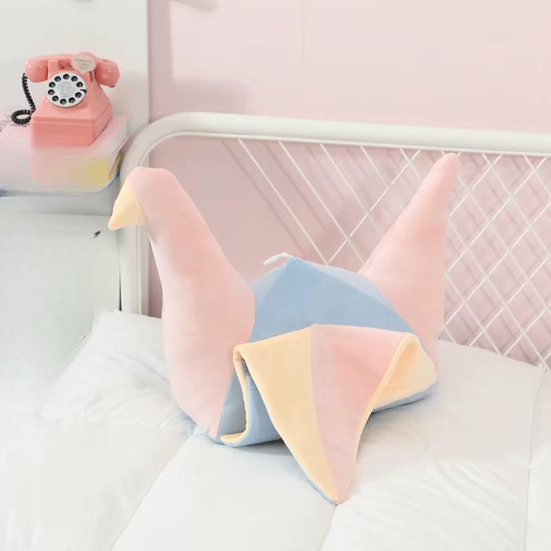 

Подушка в виде бумажного журавлика, плюшевые куклы, мультяшные куклы, фигурки с пожеланиями, мягкие игрушки, декор для девочек и мальчиков, подарки на день рождения и Рождество about 22cm