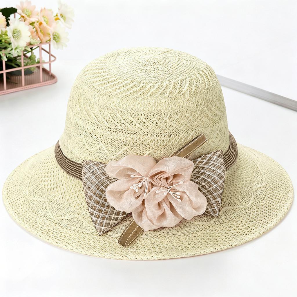 Wide Brim Straw Sun Hat with Decorative Flower and Lightweight Breathable Summer Hat for Women Outdoor Use