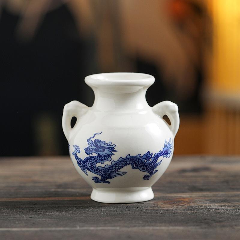Decorations Antique Shelves Blue and White Porcelain Collect Ornaments Tabletops Ceramics Gift Small Vases Chinese Style 1PC