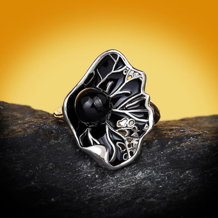 Retro Style Unique Design Lotus Leaf Modeling Inlaid with Agate Drop Glue