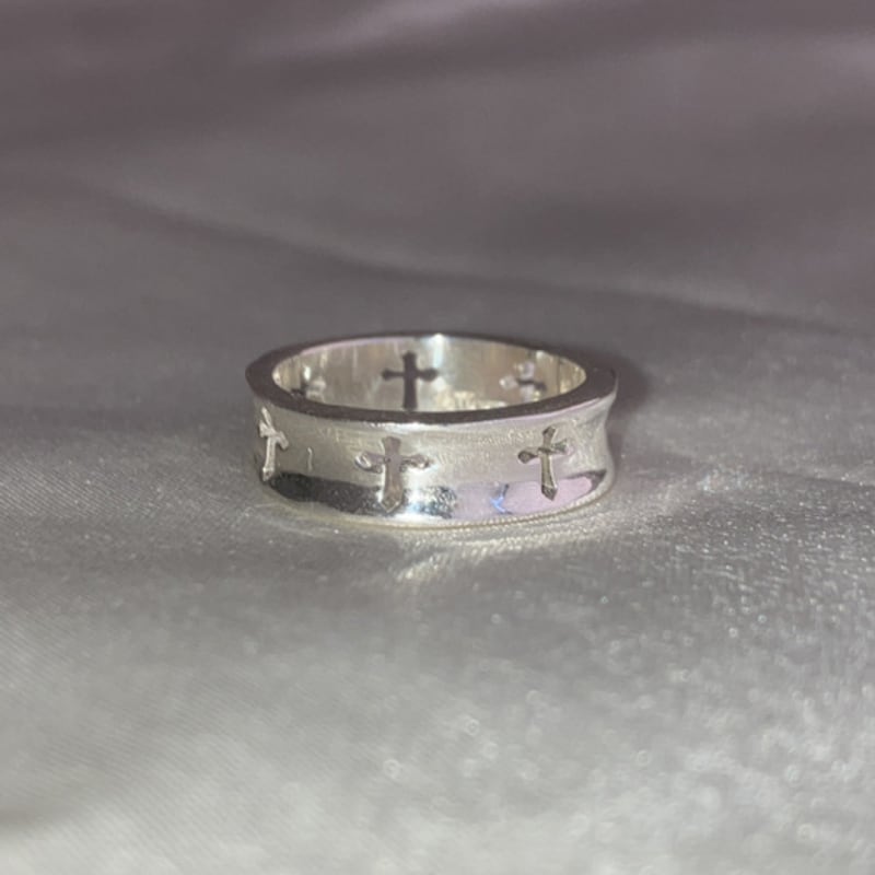 fillow cross hole ring slim