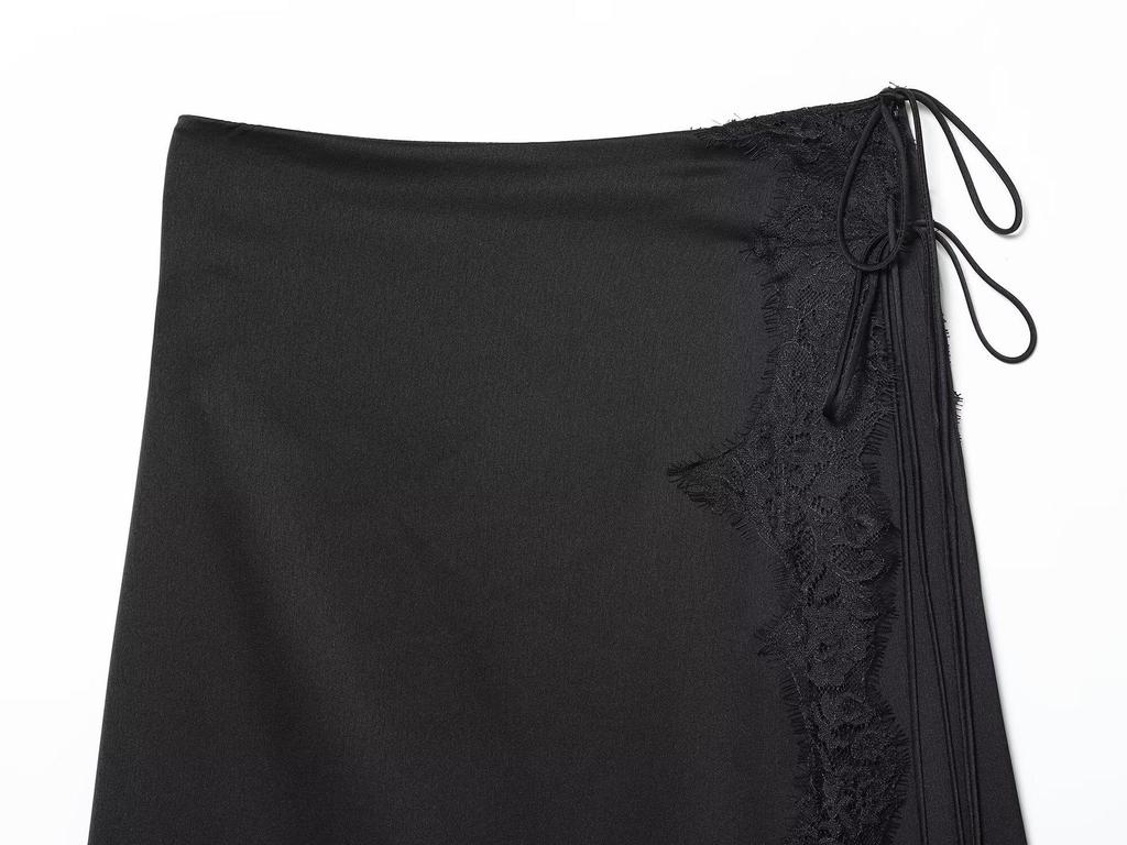 2025 Autumn European Women's Black Lace Satin Skirt