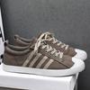 New Mens Canvas Shoes Lightweight Breathable Versatile Casual Shoes Mens Low Top Flat Sports Shoes Man Designer Sneakers Men