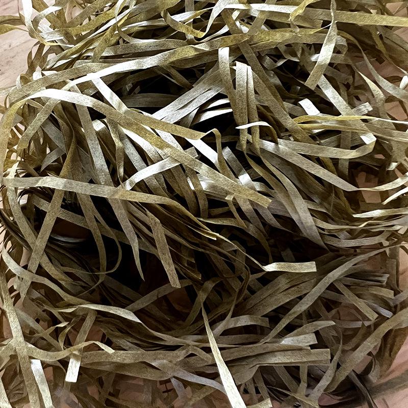 

Наполнитель для подарочной коробки из рафии цвета розовой розы и светло-голубого цвета, гофрированная бумага, нарезанная соломкой