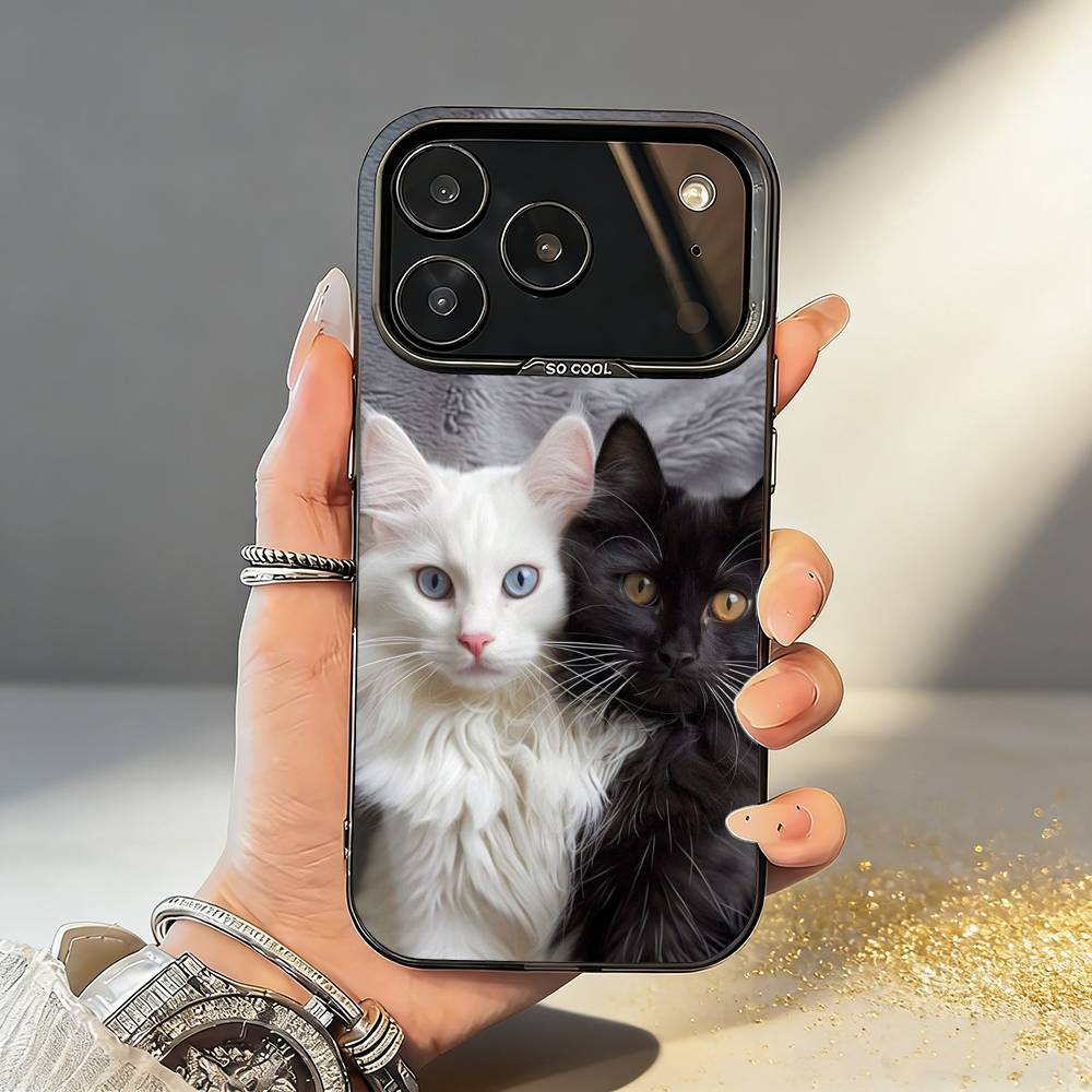 

F-Пушистый и C-Милый Чехол для Телефона с Кошкой Для iPhone17,16,15,14,13,12,11,Pro,MAX Белый Матовый Ударопрочный Чехол iPhone14Pro