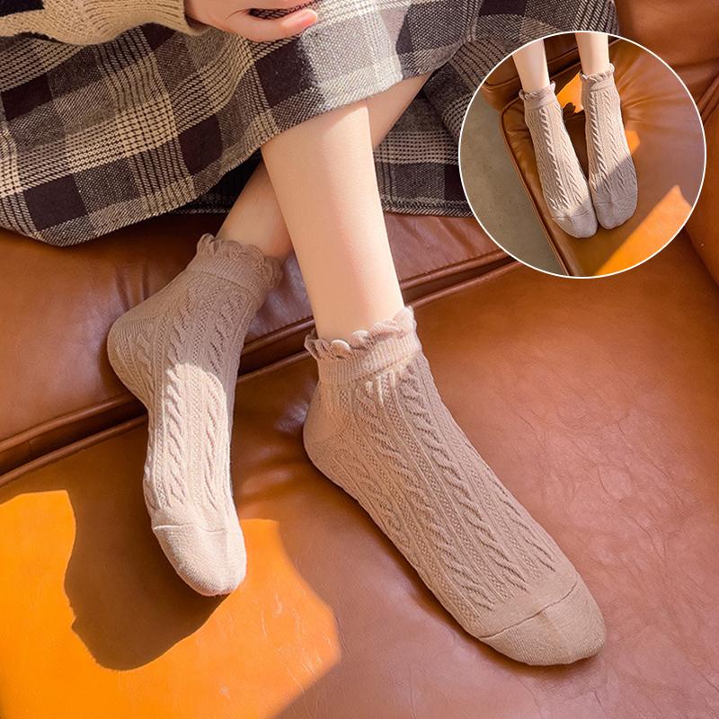 1Pairs Outdoor Women'S Lace Socks Solid Color Sweet Fried Dough Twists Low Tube Socks Japanese College Style Korean Socks