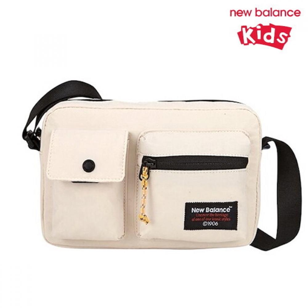 

New Balance Club Kids Horizontal Crossbody Bag Nk8aes304u 35 Kids Bag 999