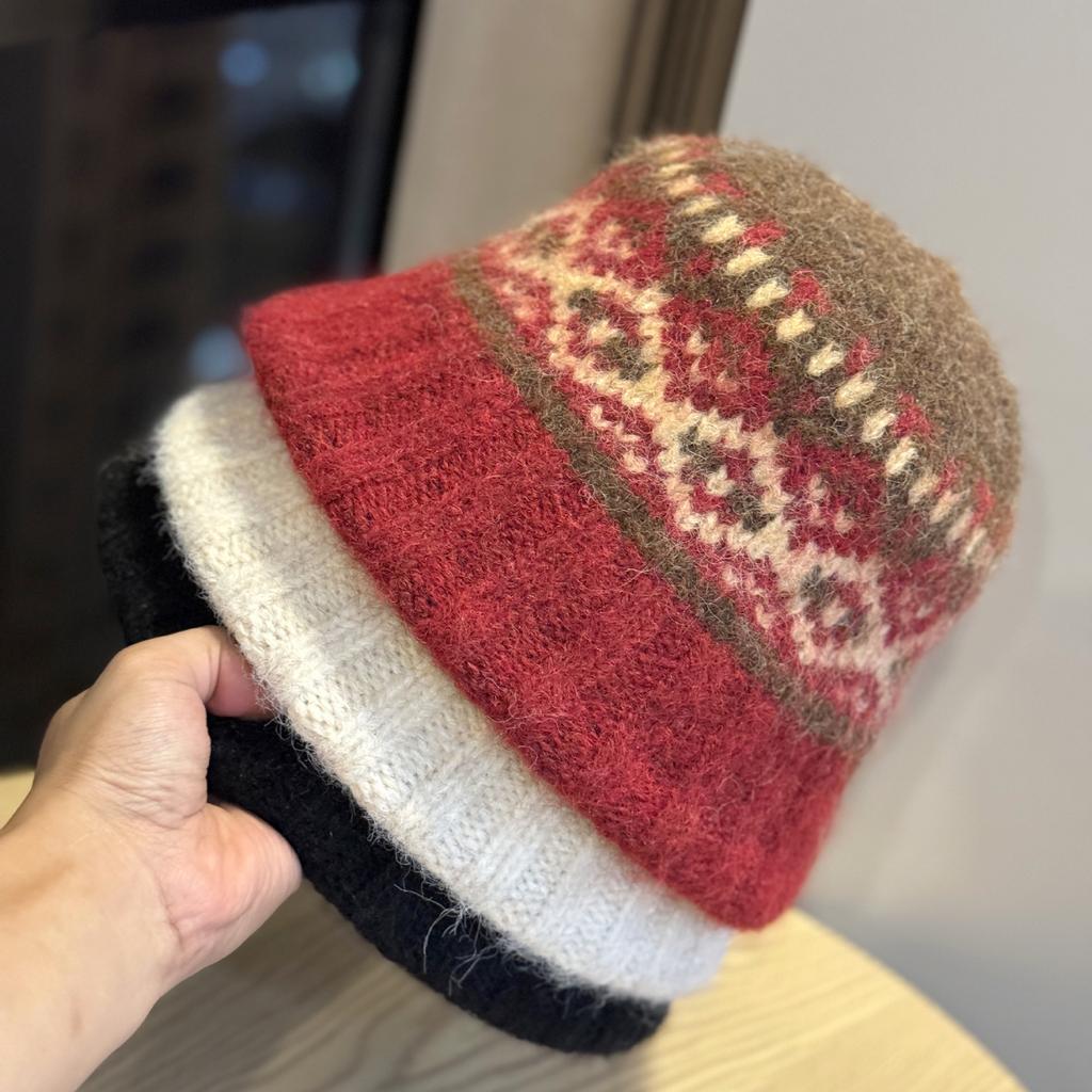 Autumn and Winter Thickened Fair Isle Style Knitted Fisherman Hat for Women Autumn Retro Wide Brim Face Showing Small Warm Basin Hat Trend