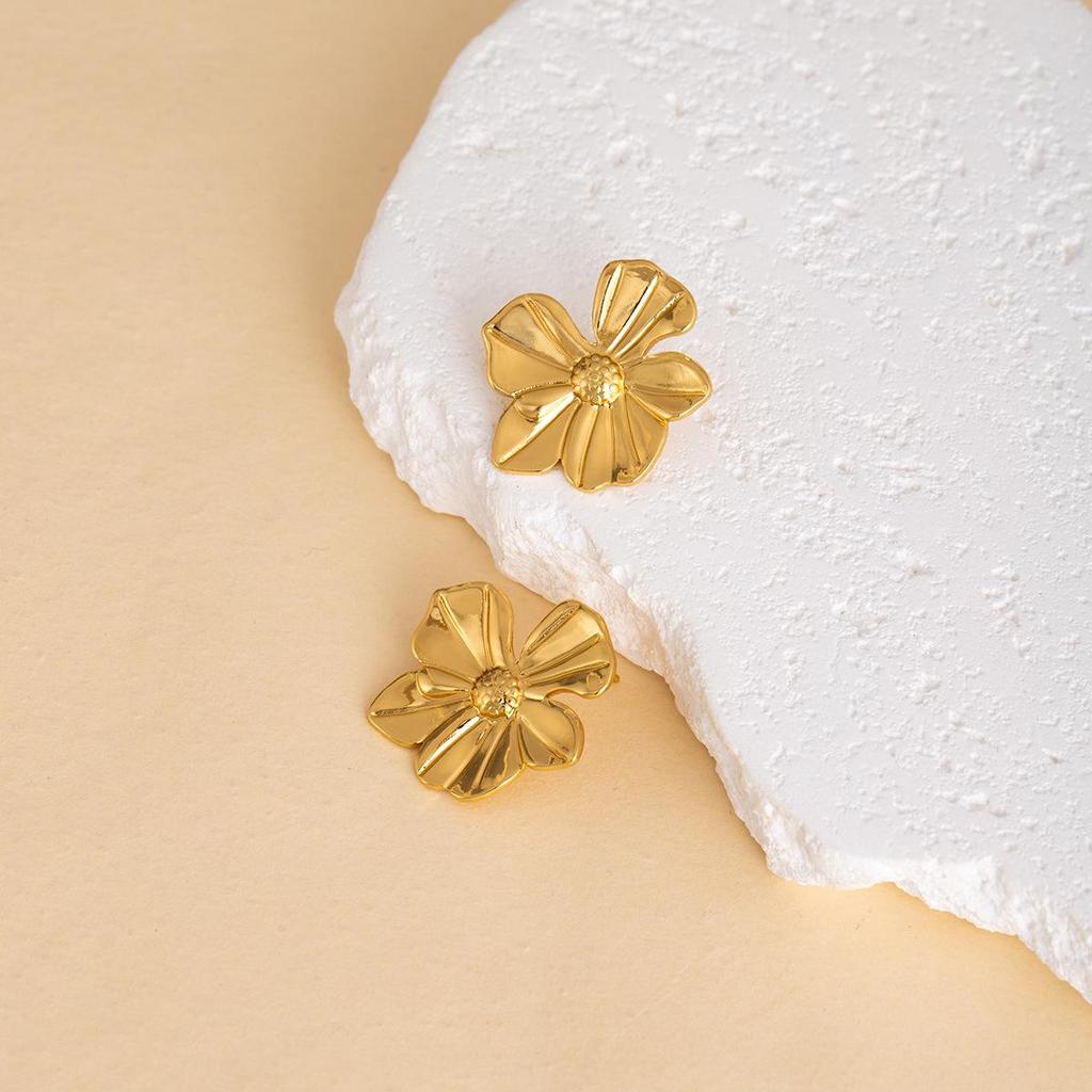 European Retro Geometric Leaf & Heart Stainless Steel Stud Earrings