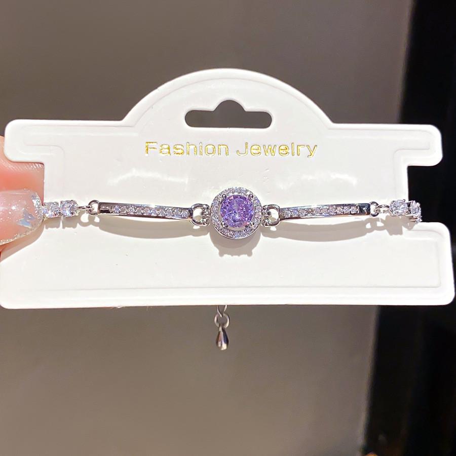 Bracciale da Donna in Cristallo di Zircone Geometrico con Elegante Finitura Argentata per Moda e Regalo