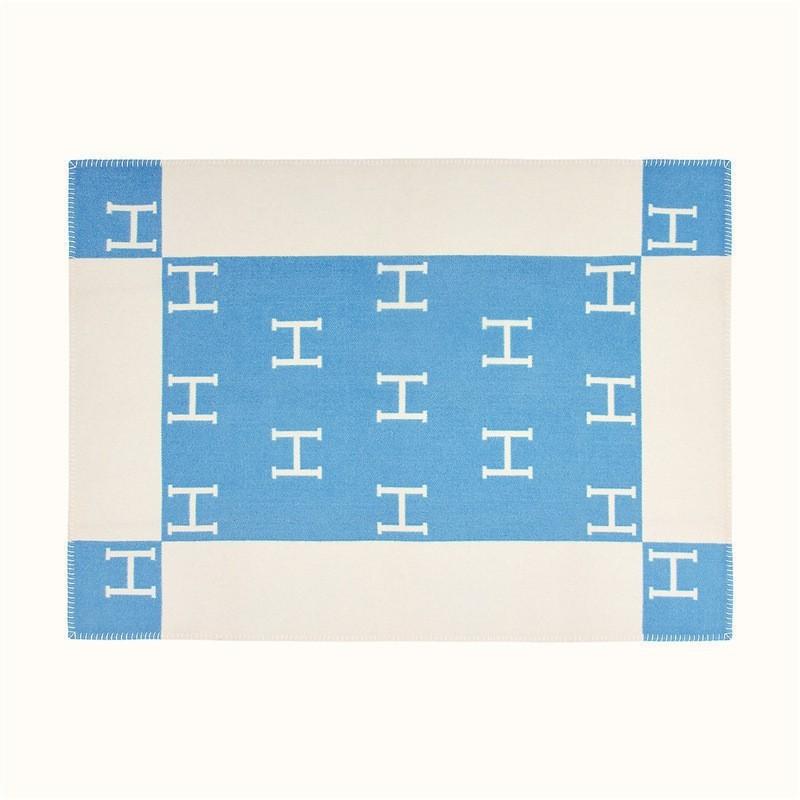 Blanket Flannel Simple With Letter Print Design Suitable For Daily Festival Gift