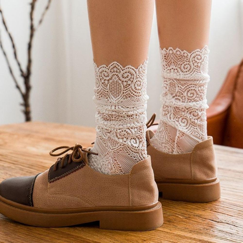 Spring and Autumn Women's Socks Peacock Pattern Lace Socks Korean Version Stacking Socks Bottom Boots Socks JK Hollow Princess Socks