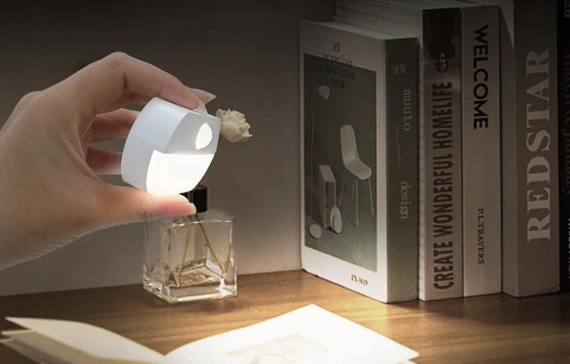 LED lamp with motion and twilight sensor, battery-operated, cold wardrobe lamp