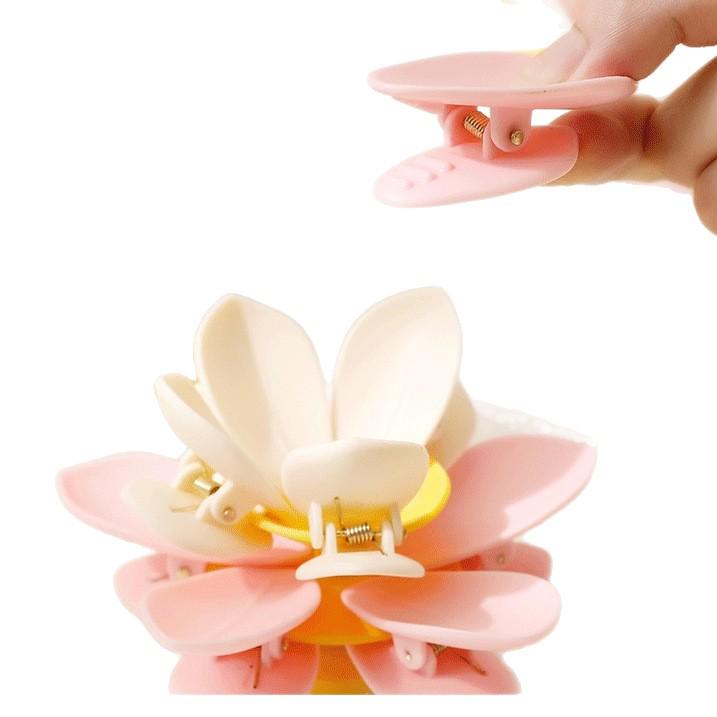 Lotus Magnetic Double-Layer Sealing Clip for Kitchen Bags - Moisture-Proof, High-Value Fridge Magnet