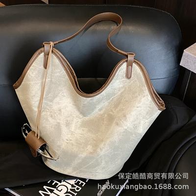 Retro Capacity Bag Women's 2025 New Trendy Korean Contrasting Color Casual Tote Bag Niche Fashion Versatile Armpit Bag