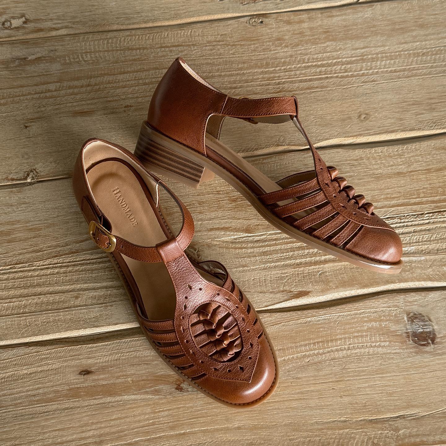 

2025 first-layer cowhide bag head sandals for women to wear thick soles, new summer hollowed-out middle heel mother shoes are versatile 39