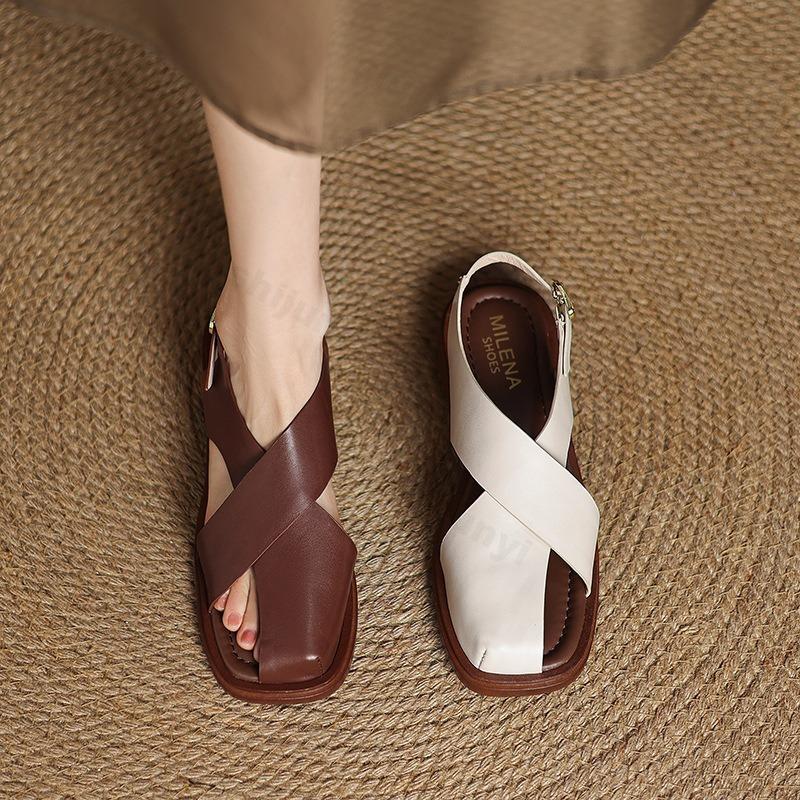 Fashion Roman Style Retro Square Head Women's Casual Flat Sandals 2025 Summer Fashion Hollow Versatile Soft Soled Comfortable Cool Shoes