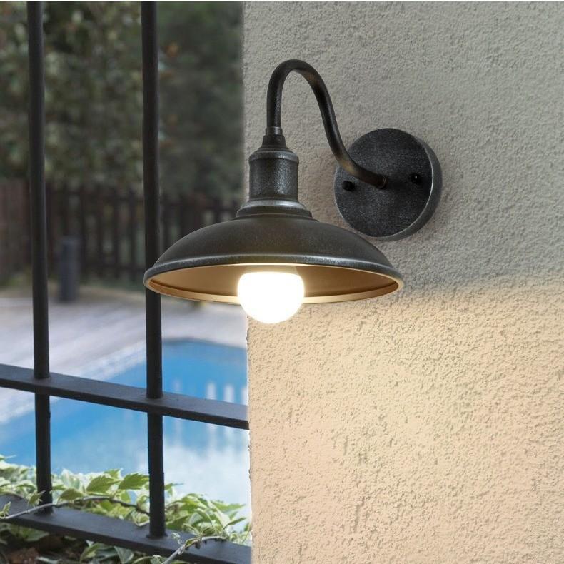 Vintage American Loft Wall Lamp With Iron Shade For Bar And Corridor Decor