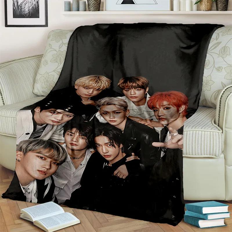 3D Kpop Stray Kids Korea Singer Blanket,Soft Throw Blanket for Home Bedroom Bed Sofa Picnic Travel Office Rest Cover Blanket Kid