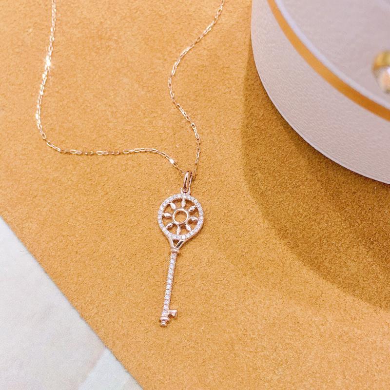 Creative Key Shape Necklace for Women Jewelry  Plated Zircon Sweater Chain Necklace Collars Birthday Gift Party Jewelry
