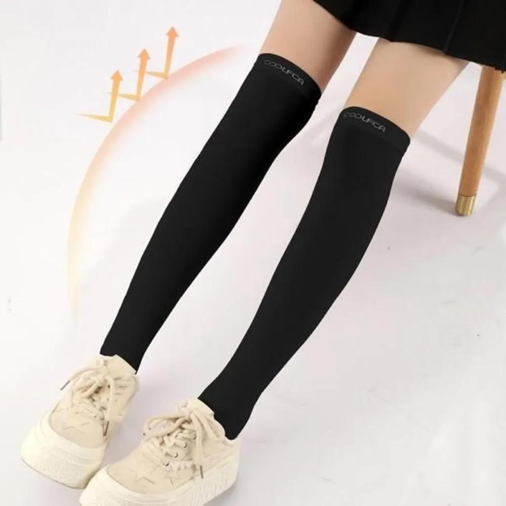 Women's sports style sun-blocking knee socks