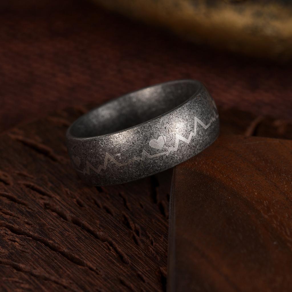 8MM Ring Men/Women Titanium Steel Black Color Electrocardiogram Wave Heartbeat Stainless Steel Ring Fashion  Simple Style