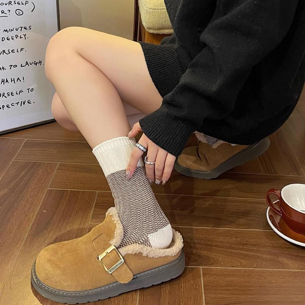 Women's Mid-Calf British Style Retro Socks - Fine Stripe Wave Pattern, Ins Fashion Versatile, College Style