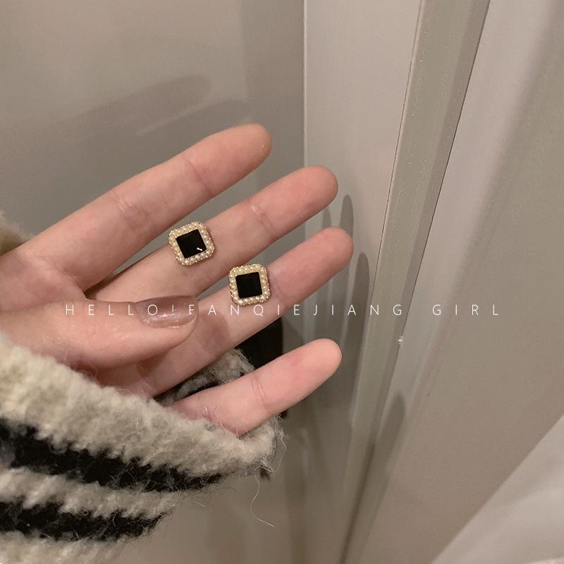Pendientes de botón de esmalte coreano minimalistas retro en forma de corazón con perlas