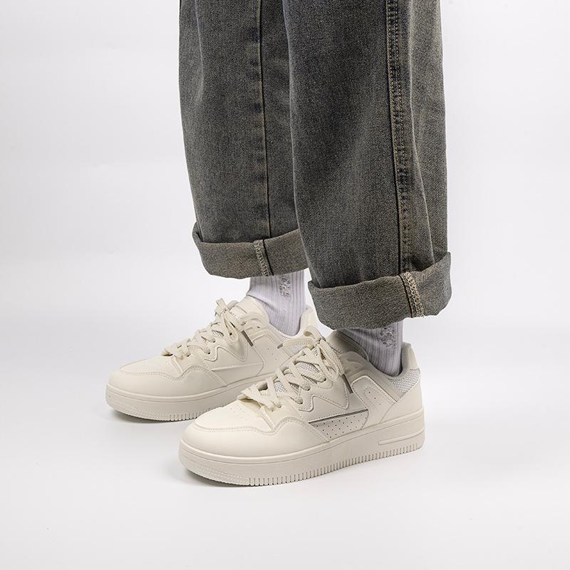 Global little white shoes men's spring men's shoes trendy versatile sports casual shoes men's thick baseplate shoes ZHQ5630-1