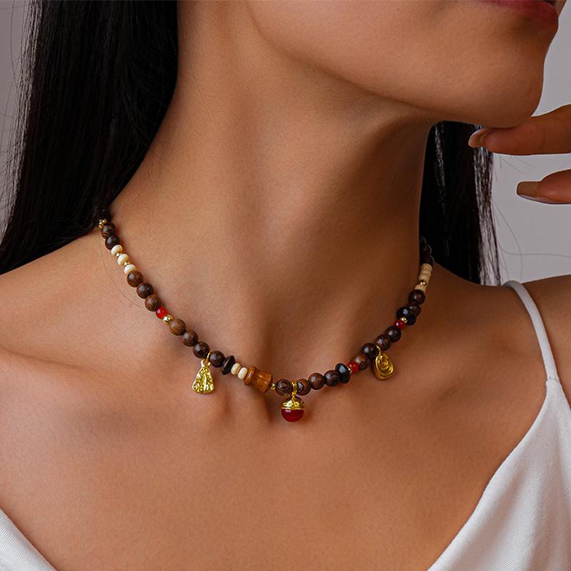 

Ethnic Style Handmade Bead Colored Necklace for Women Retro High-End Wooden Pendant Collarbone Chain Niche Design Accessory Gift красный