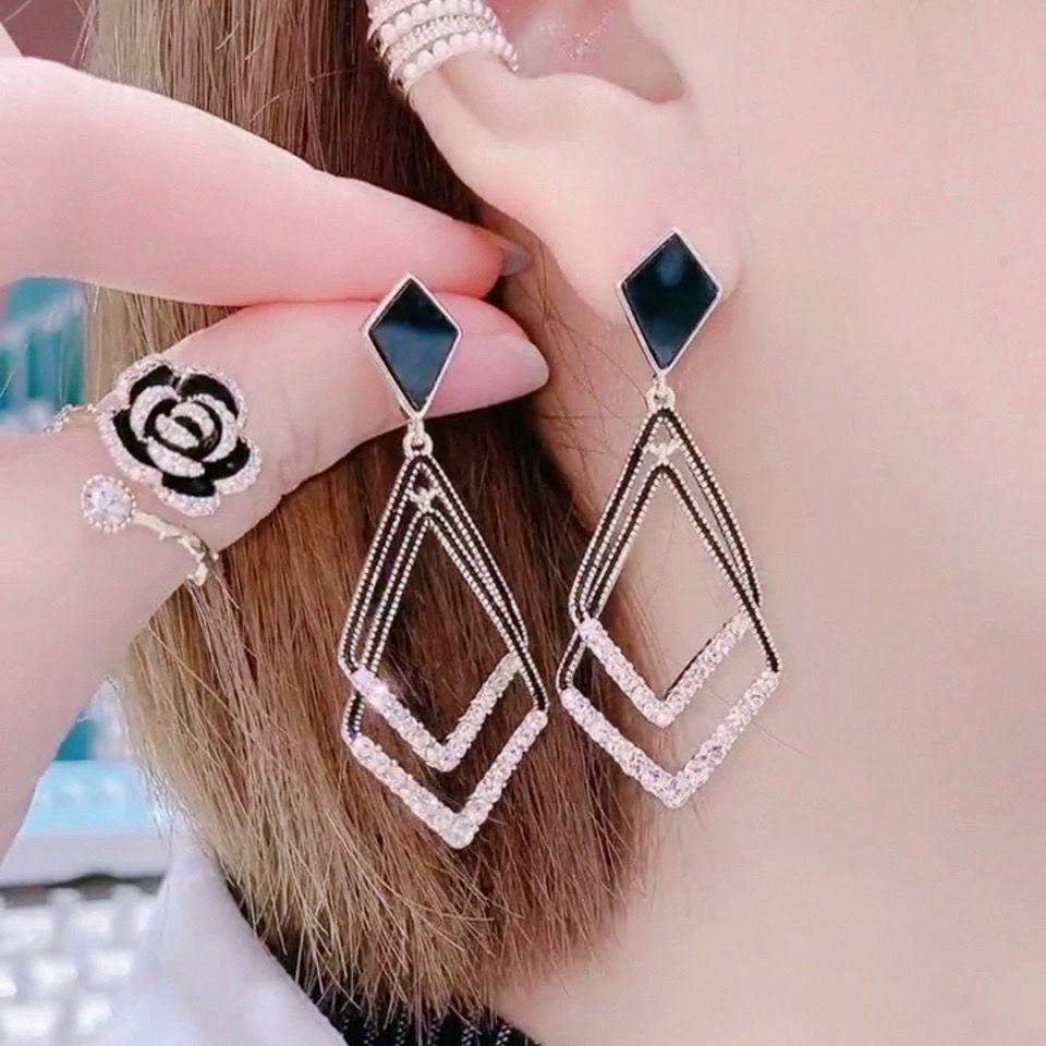 New double rhombus geometric earrings women's Korea Dongdaemun 911 silver needle fashion exaggerated thin earrings
