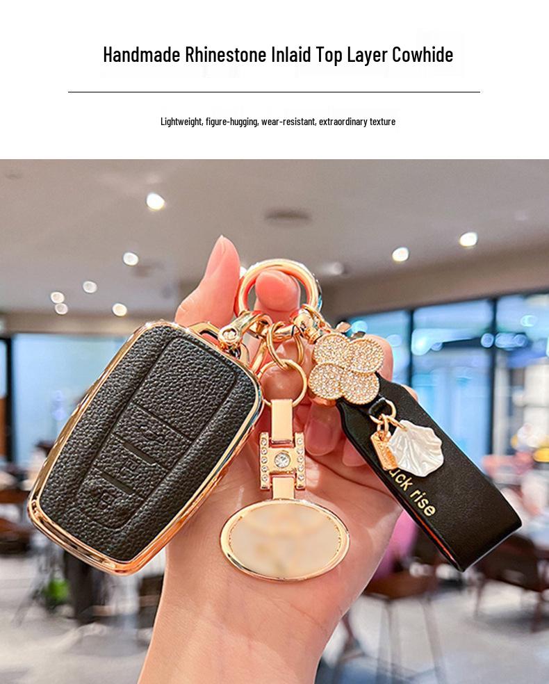 Toyota Key Cover for Camry, RAV4, Corolla, Levin, Avalon: Stylish Shell Buckle for Women.