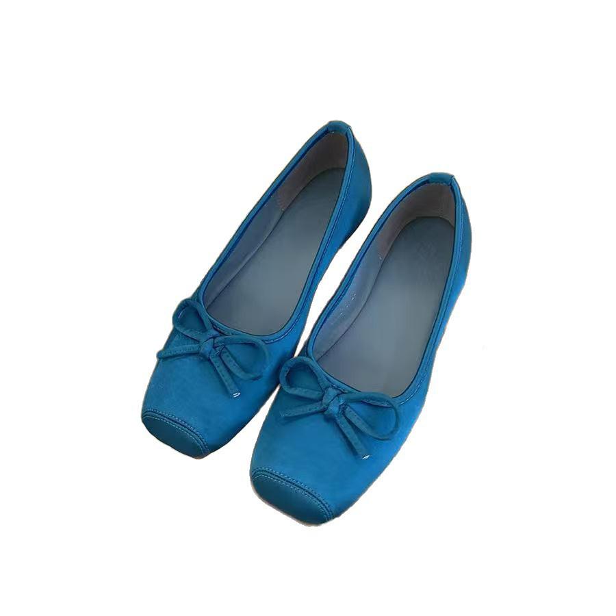 Xiaoxiangfeng Korean Version Bow Light Low Heel Single Shoes Women's Spring and Summer 2025 New Velvet Square Head Doudou Shoes