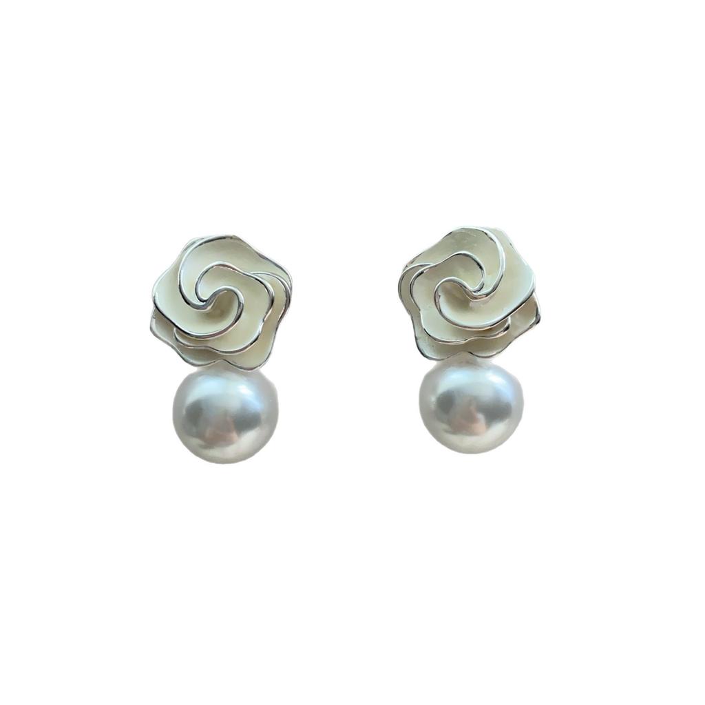 20 Flower Pearl Earrings Temperament High Sense Niche Design Earrings Sweet Simple Stud Earrings