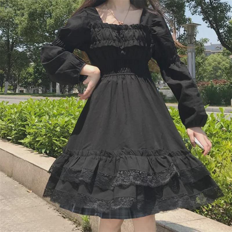 Lolita Schwarzes Spitzenkleid: Neuer Herbststil - Vielseitig, Süß oder Edgy, Kleines Langärmliges Quadratkragen-Design