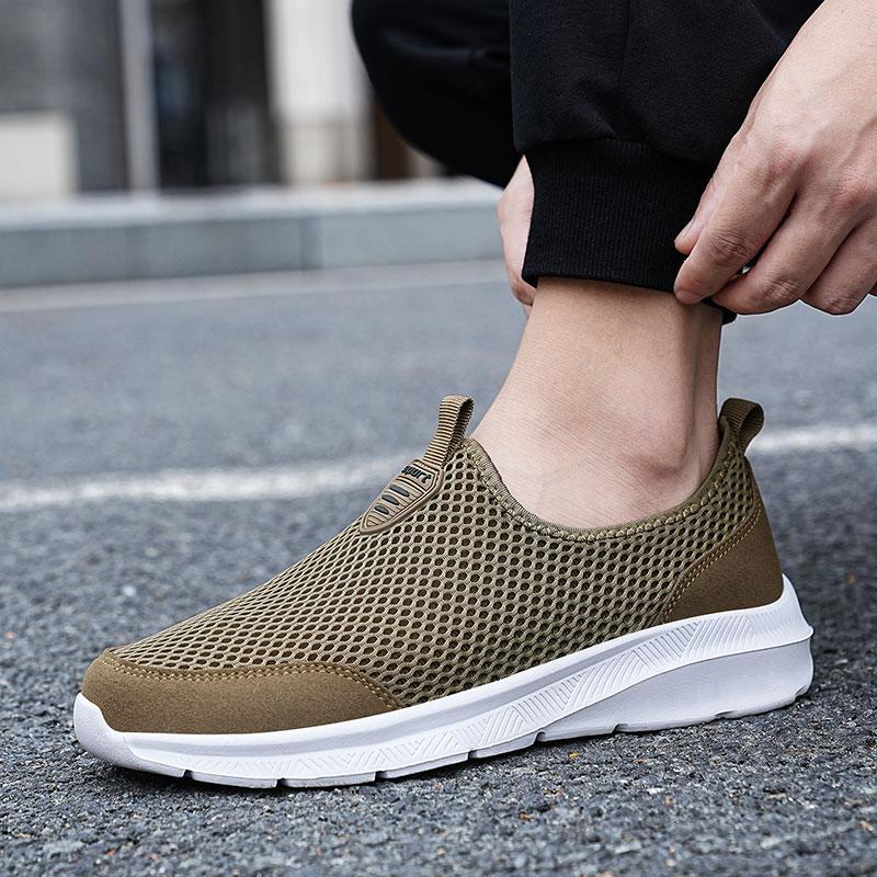 Breathable mesh men's shoes summer new sports shoes mesh shoes thin mesh hollow men's flat bottom comfortable and lightweight running shoes