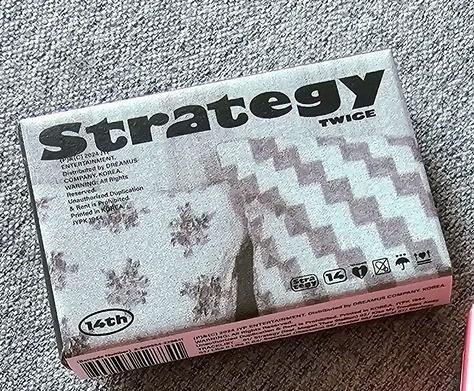

Twice 14th Mini Album [ Strategy ] (Nemo ver.) Step 3 ver.