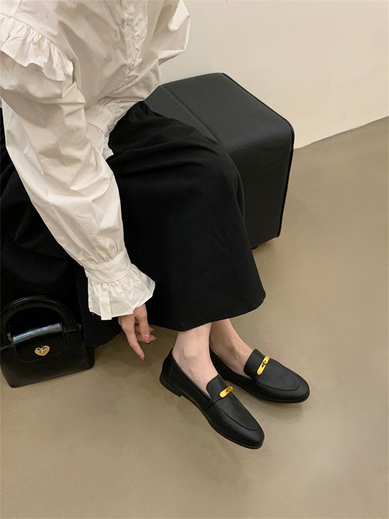 Spring British small leather shoes women's flat bottom round head low heel single shoes one pedal Doudou soft sole loafers 2025