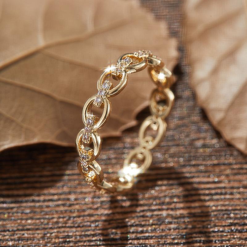 

Легкая роскошь Элегантный темперамент Мода Персонализированное циркониевое полое кольцо для женщин Простое изысканное обручальное циркониевое кольцо в подарок 10