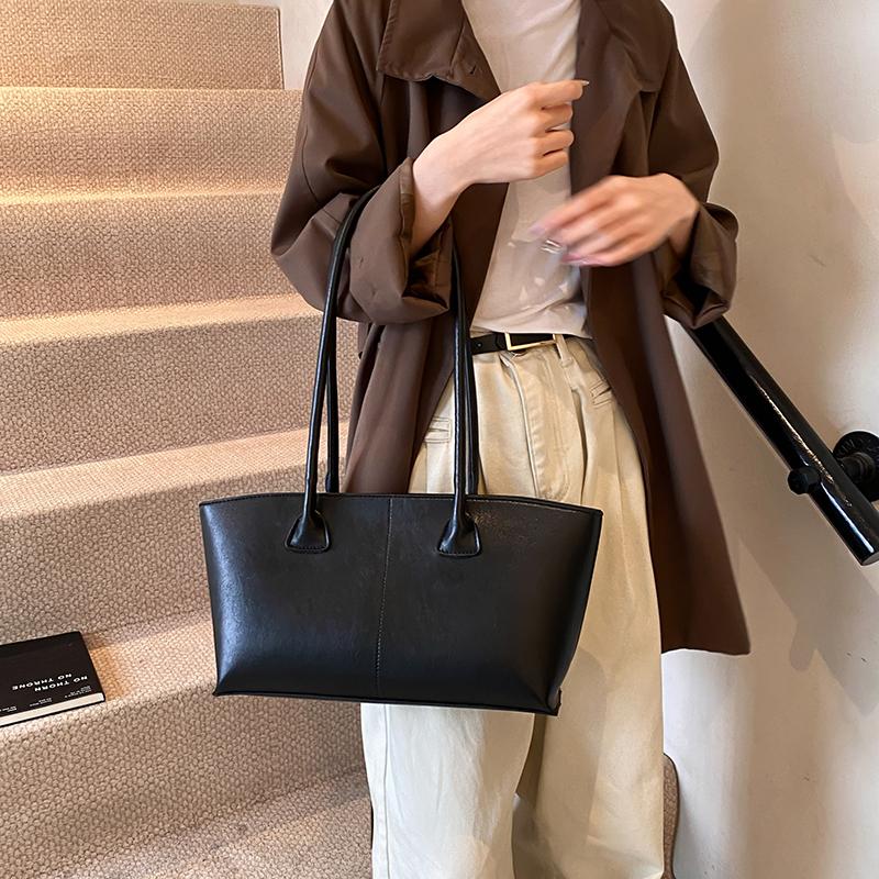 Burgundy Underarm Shoulder Bags For Women Pure Color PU Leather Large Capacity Casual Tote Bags 2026 Winter New Luxury Handbags