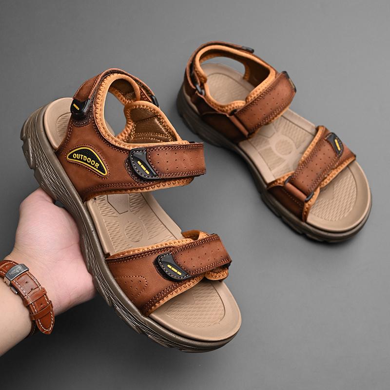Fashion New Design Mens Light Sandals Casual Summer Beach Open Toed Sandals Outdoor Wear Anti-Slip Slippers Cool Slides Shoes Flip Flops