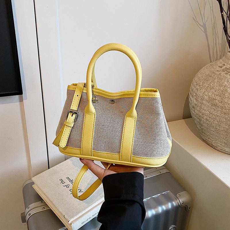 2025 Popular Niche Design Texture Handbag New Large-capacity Fashion Commuter Contrasting Color Tote Bag Women